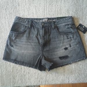 Ultra high-rise vintage cut-off shorts